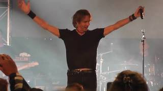 HAPPY 70th BIRTHDAY RICK SPRINGFIELD!  Edmonton sings Happy Birthday for Rick #HappyBirthdayRick