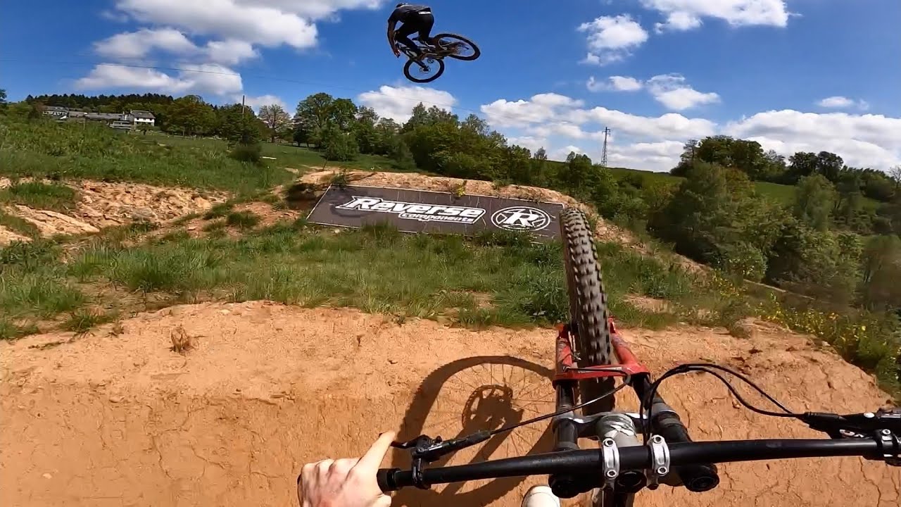 EPIC FREERIDE LINES 🔥 | BIKEPARK FERME LIBERT w/ Jasper Huybrechts | RAW | Felix Meeßen