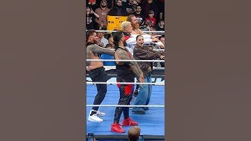 Vanessa Hudgens joins in for a group YEET after SmackDown