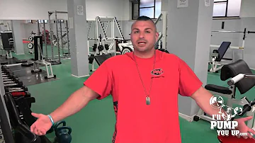 Is it better to workout with earphones or headphones?