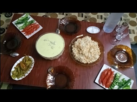 شاكرية بالدجاج بالبصل والثوم