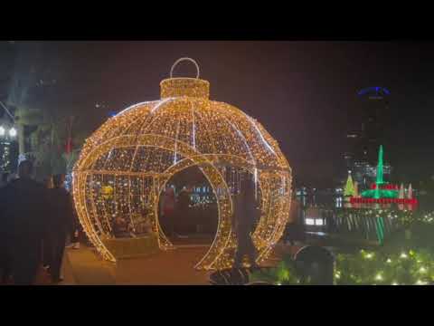 Holiday Drone Show Orlando, Florida - Lake Eola