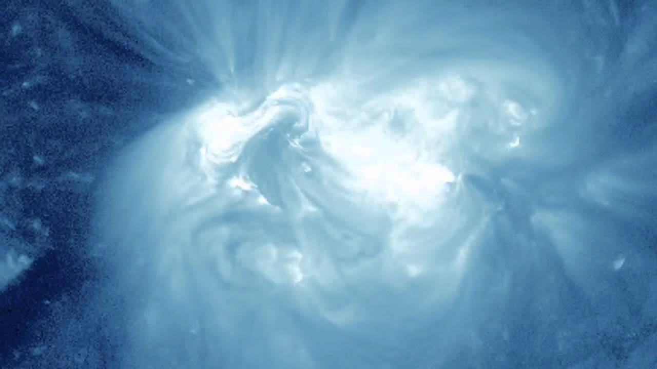 Massive Earth-Directed X-Flare From Sun | Multiple Video Views