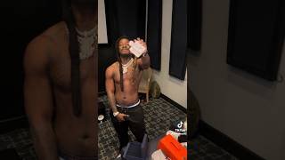 Hotboii Gets A New Chain