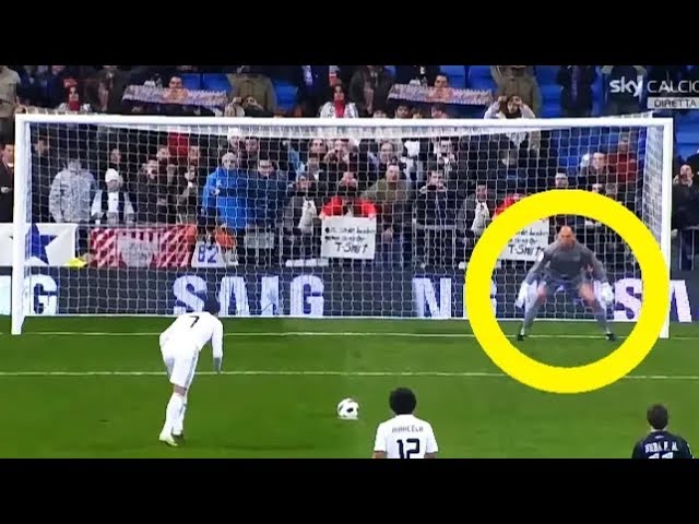 WOW TENDANGAN PENALTI CRISTIANO RONALDO PALING KERAS class=