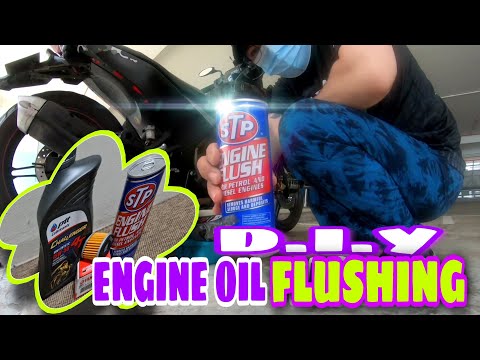 Video: Paano nagagawa ang isang engine flush?