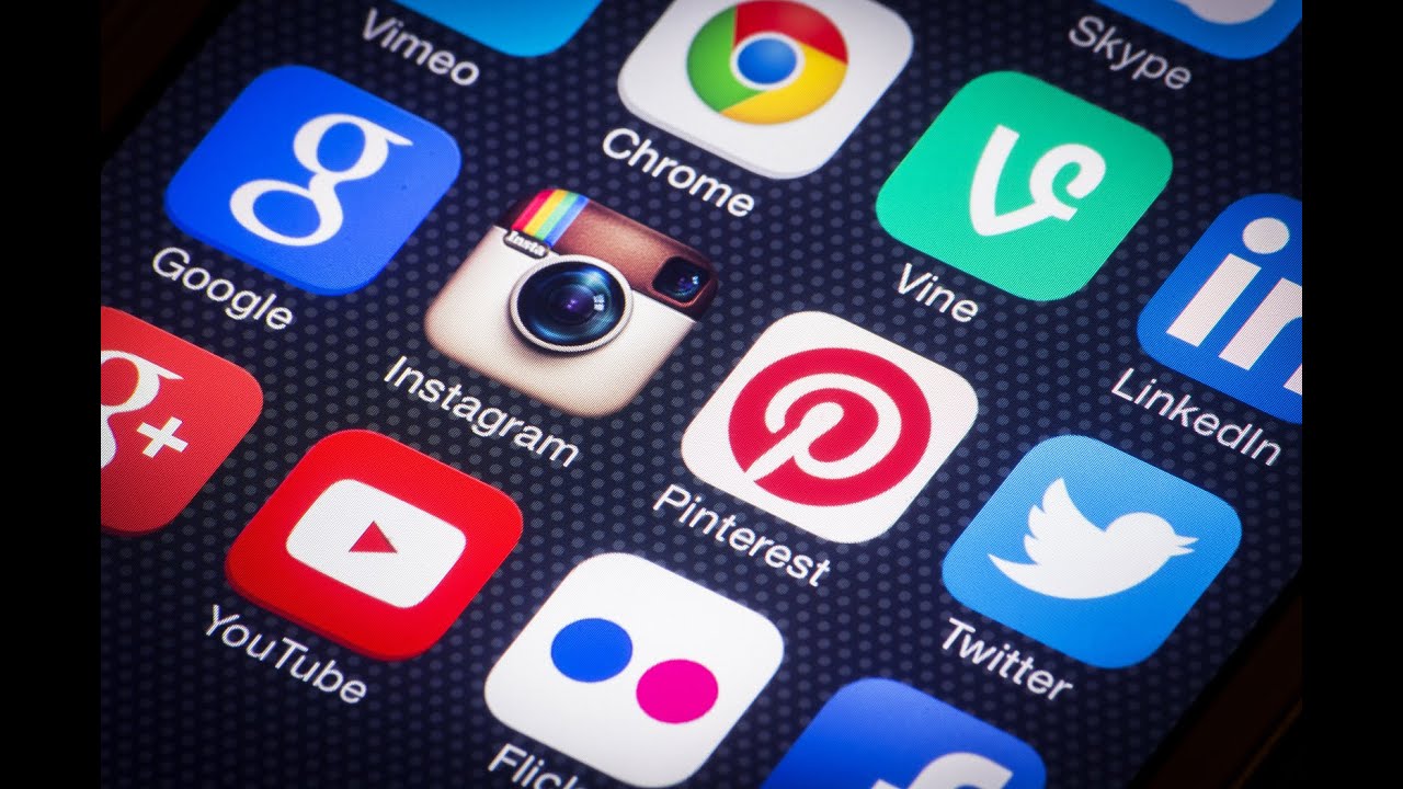 Disaster Zone - Social Media in Disaster Response - YouTube