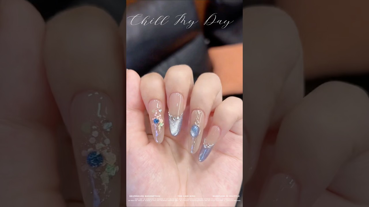 Easy & Hypnotizing Cat Eye Nail Art 