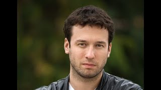 ПРОНЕС ЛЮБОВЬ СКВОЗЬ ВРЕМЯ ДМИТРИЙ МАЗУРОВ актер из сериала Ничто не случается дважды