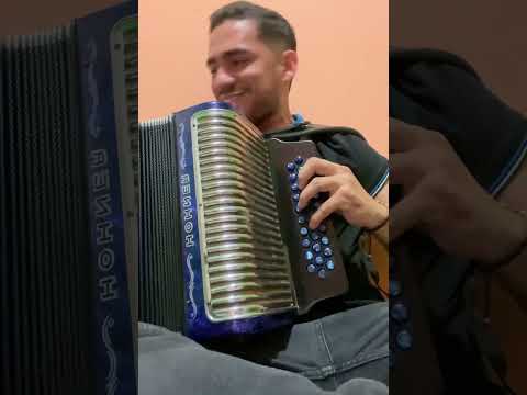 Naci para adorarte
