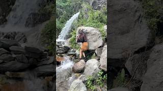 Every step leads to a better view😍#simmipunia #adventure #tracking #himachal