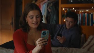 Off Campus 1x5: Garrett meets Hannah’s mom on FaceTime