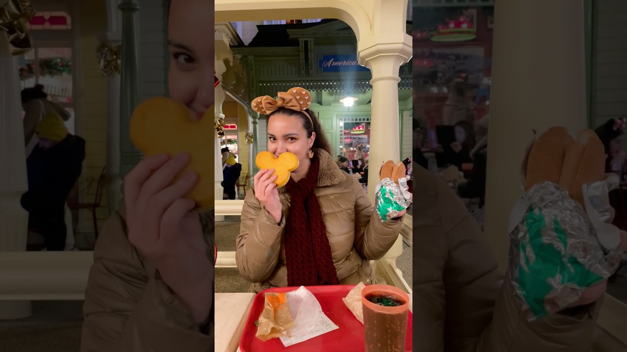 Disney /casey’s corner / Mickey Mouse beignets 