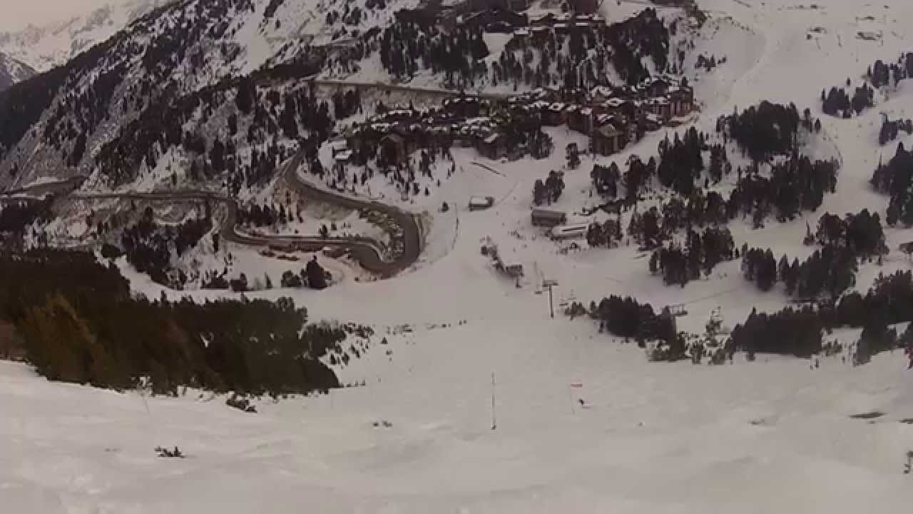 Les Arcs 2000. Piste noire du bois de l'ours. 20-03-2015