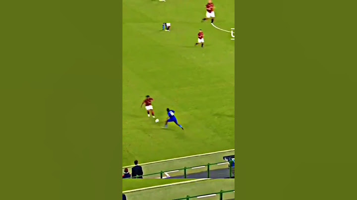 Ronaldinho vs Pukki🤔#shorts