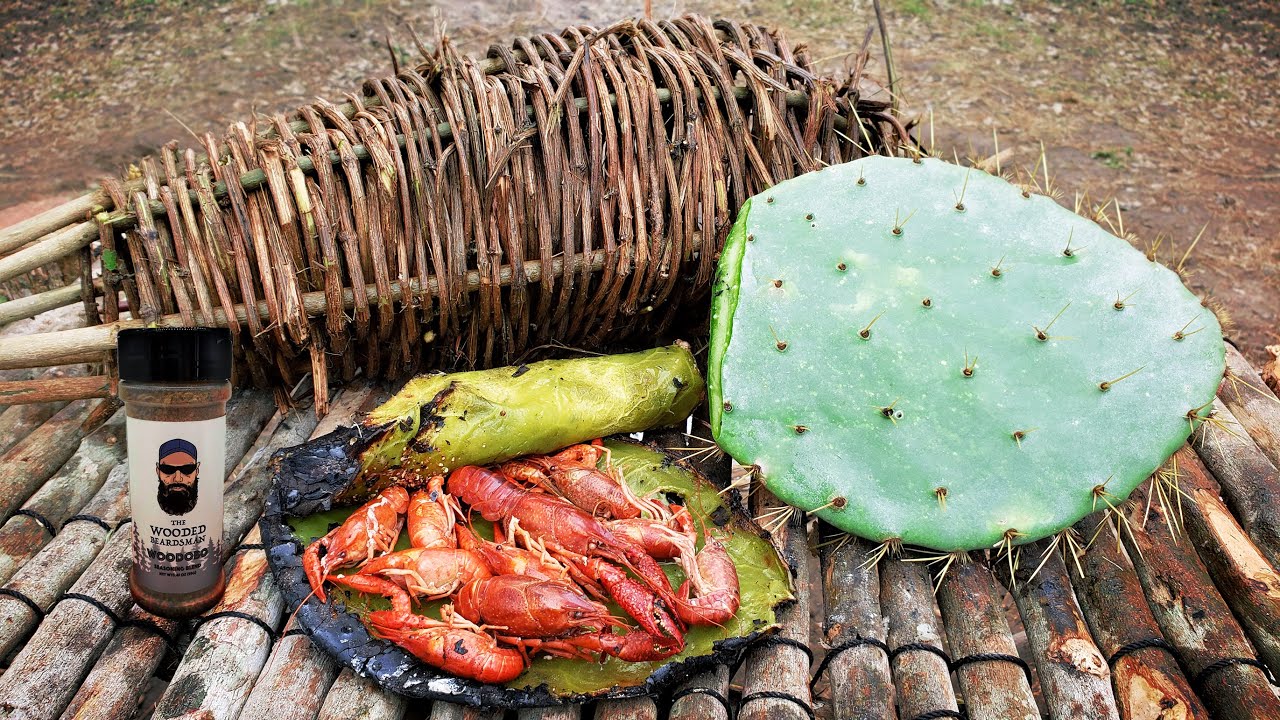 Primitive Crawfish Survival Trap Catch and Cook in a Cactus