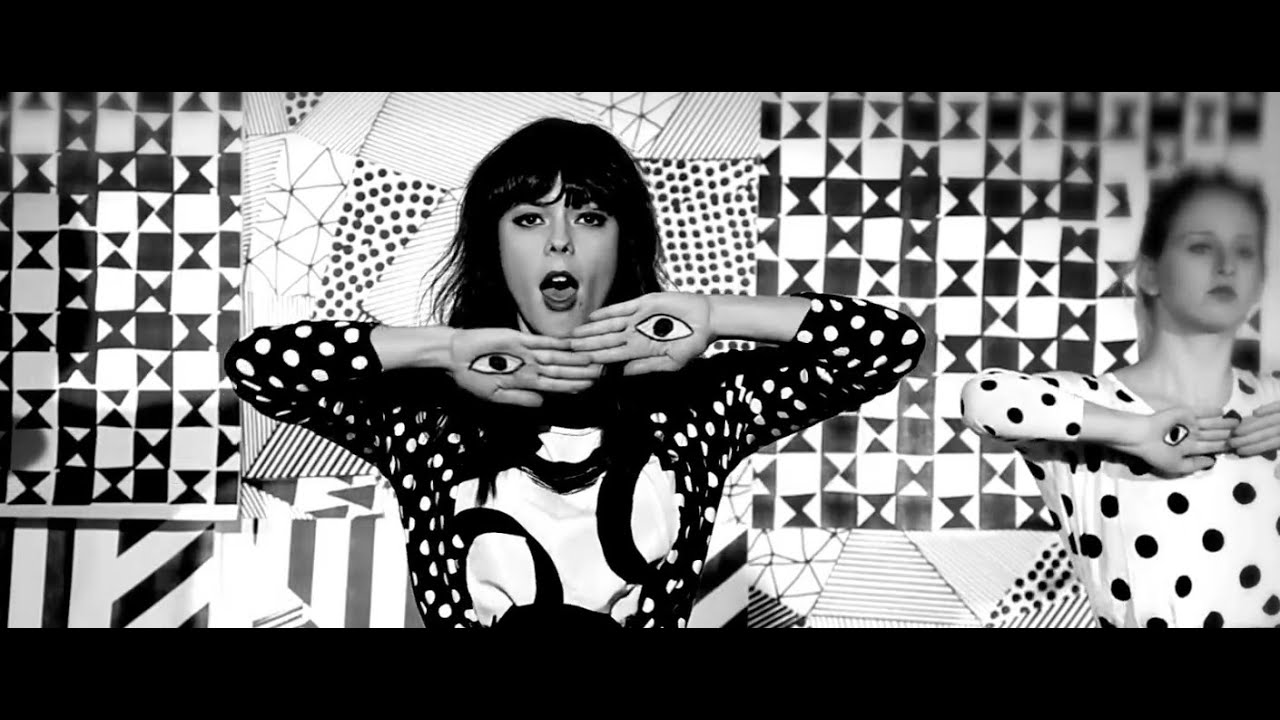 Lenka everything. Ленка КРИПАЧ everything. Lenka-everything певица. Ленка everything at once. Lenka everything at once реклама.