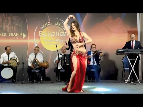 VLADISLAVA SITNIKOVA Belly dancer