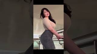 Why Everyone Is Talking About Qingyi 🔥 Fashion, Fame &amp; Body Positivity