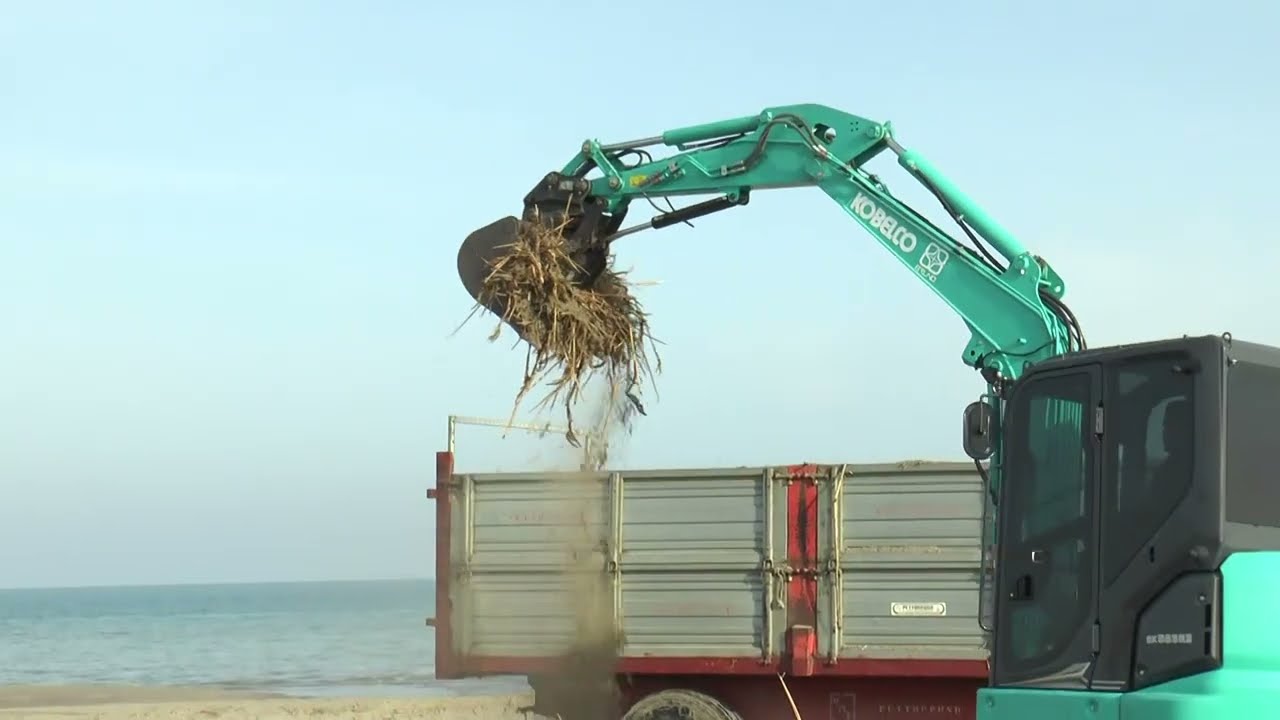Emergenza rientrata alla foce del Cavone: ripulita la spiaggia di Marina di Pisticci