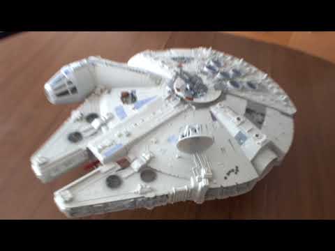 HASBRO 2004 "Millenium Falcon"