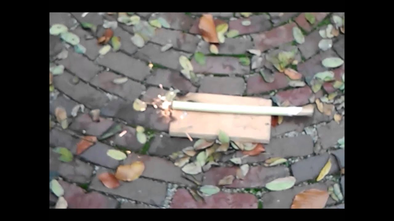 Hoe maak je een pvc rookbom? - YouTube