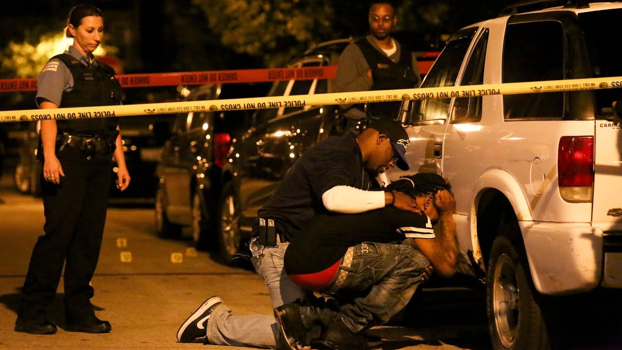 52 shot in Chicago over Memorial Day weekend (Chicago Violence