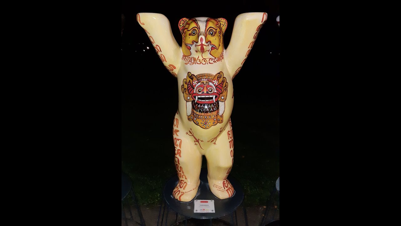 👀 BERLINER BUDDY BÄR   Berlin buddy bears🌕