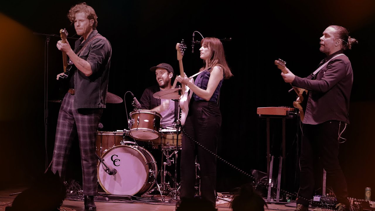 The Ballroom Thieves - Fistfight (12-7-22 Glens Falls, NY) The Ballroom Thieves - Fistfight (12-7-22 Glens Falls, NY)
