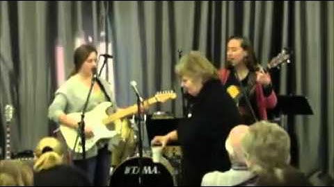 String Theory School of Music: Kyra Steiner "Jug Band Blues" - Pink Floyd