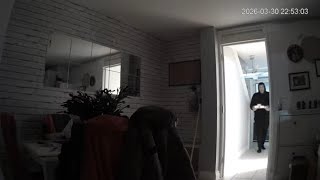 🔴 24/7 LIVE: Italian Couple in London - Real Life [DINING ROOM 🍽️] - MiGIPepeVibes - Cam 2