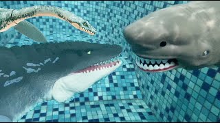 Who Would Win? MEGALODON vs MOSASAURUS Ultimate Battle with Elasmosaurus Jurassic World The Meg