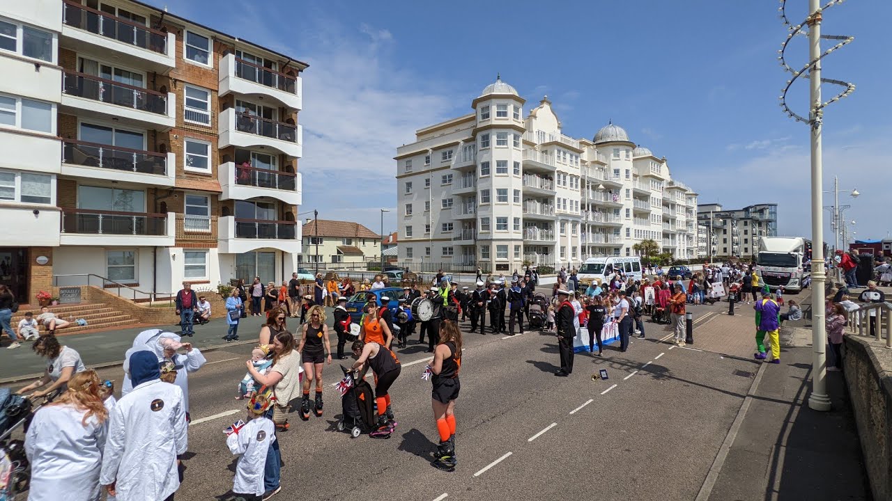 Queen Elizabeth's Platinum Jubilee Parade Bognor Regis 2022 YouTube