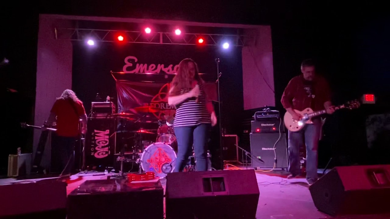 Red Remains - Lost In Time