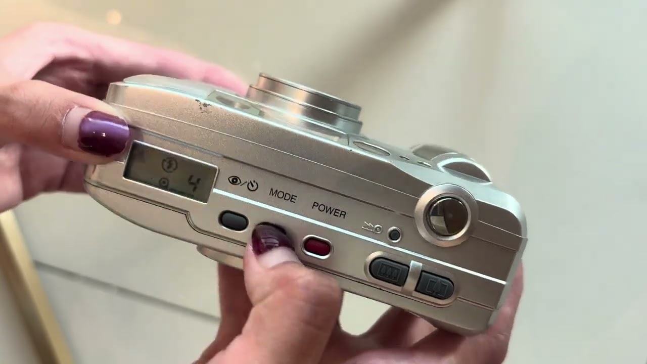 Fujifilm zoom date 70v - YouTube