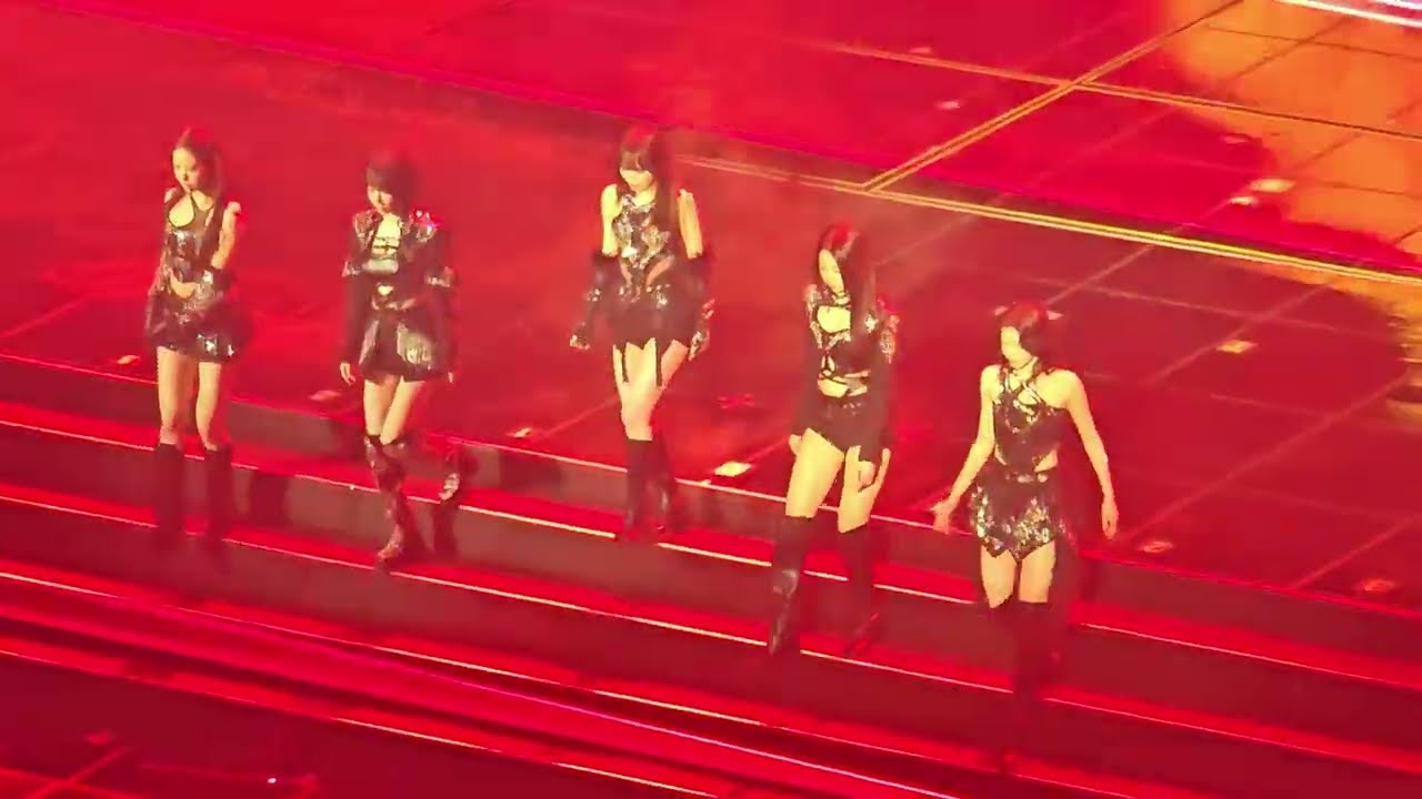 Le Sserafim (르세라핌) - 