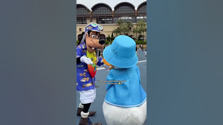 Disney funny moments😂😂#fyp #fypシ #fypage #fypシ゚viral #disney #disneyland #turtles