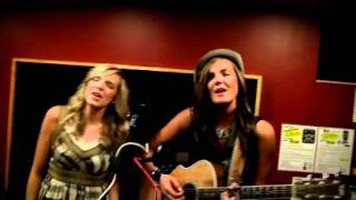 Sophie And Tessa Barton - Green Lights