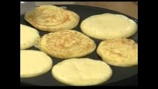 Kue Dadar with Es Krim by Sisca Soewitomo @Rahasia Ibu Masak (BUMAS) On The Street Eps 52 Part2