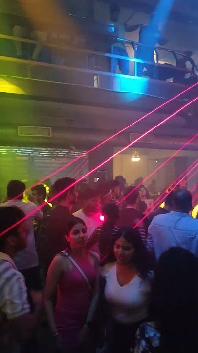 Bangalore Nightlife | Top Dance clubs of Bangalore | vapour pub & brewery | DJ night party