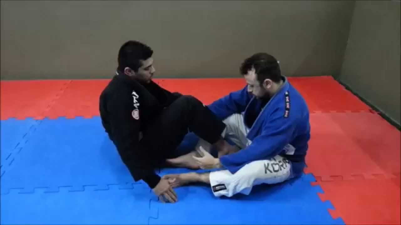 Jiu Jitsu - 557/QG - Berimbolo da De La Riva Invertida - Berimbolo from ...