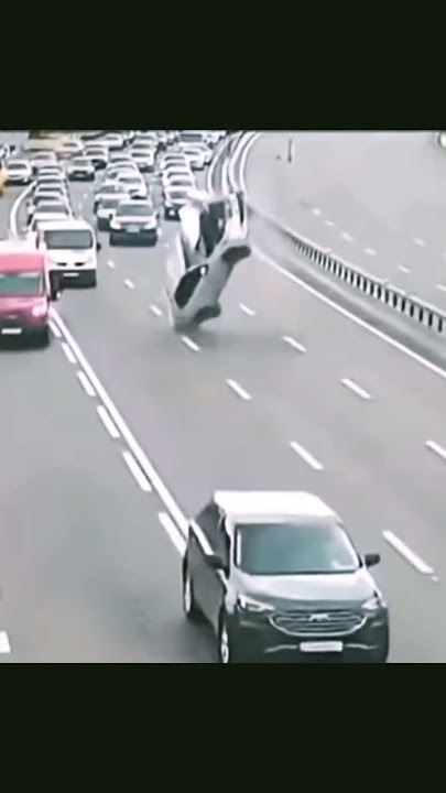 Amazing  car accident😱😱 viral short video##ytviralcar