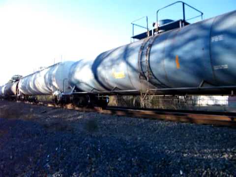 Union Pacific Monster Oil/Hopper Train, Beaumont T...