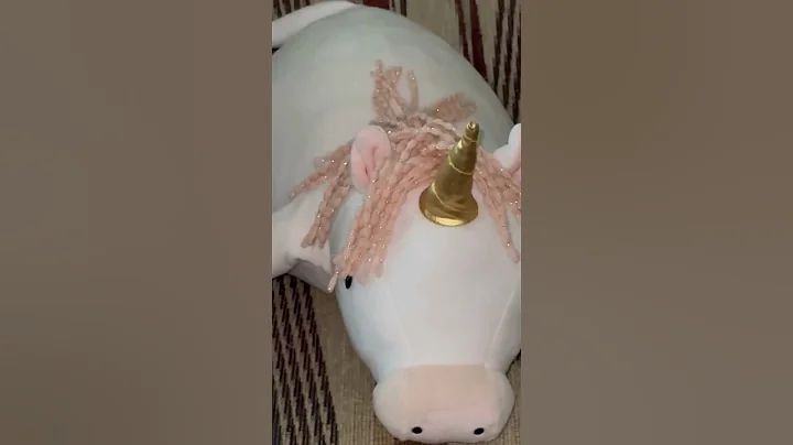 Video 10935851: cute sphynx