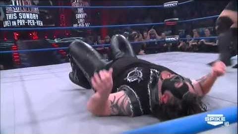 Samoa Joe - Inverted Atomic Drop + Big Boot Followed By Senton