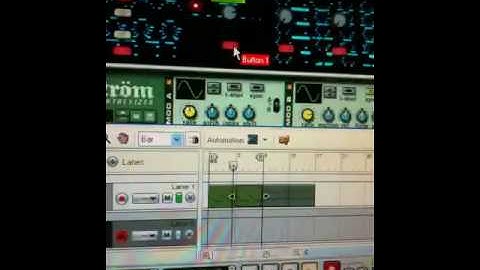 Reason 4.0 dirty electro moog bass !! 3rd-input style!!