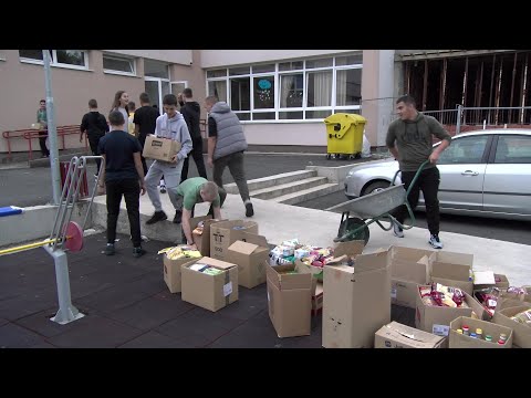 Učenici OŠ „Vuk Stefanović Karadžić” prikupili namirnice za javnu kuhinju