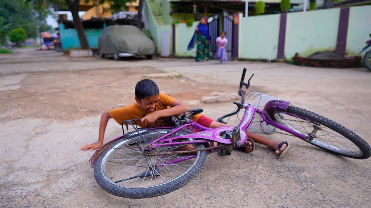 Again Injury Rakesh | மறுபடியும் cycle இல் இருந்து விழுந்திட்டான்.. |Mrs.Abi 2.0
