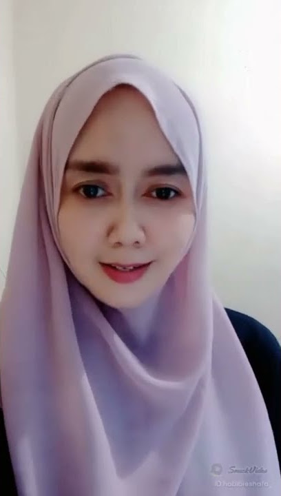 ciri,' wanita berbulu lebad..