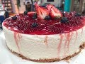 Cheesecake de yogur y mermelada de frutillas